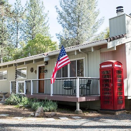 Lovely Mountain Lake Chalet By Yosemite: Equipped! Гровленд Екстер'єр фото
