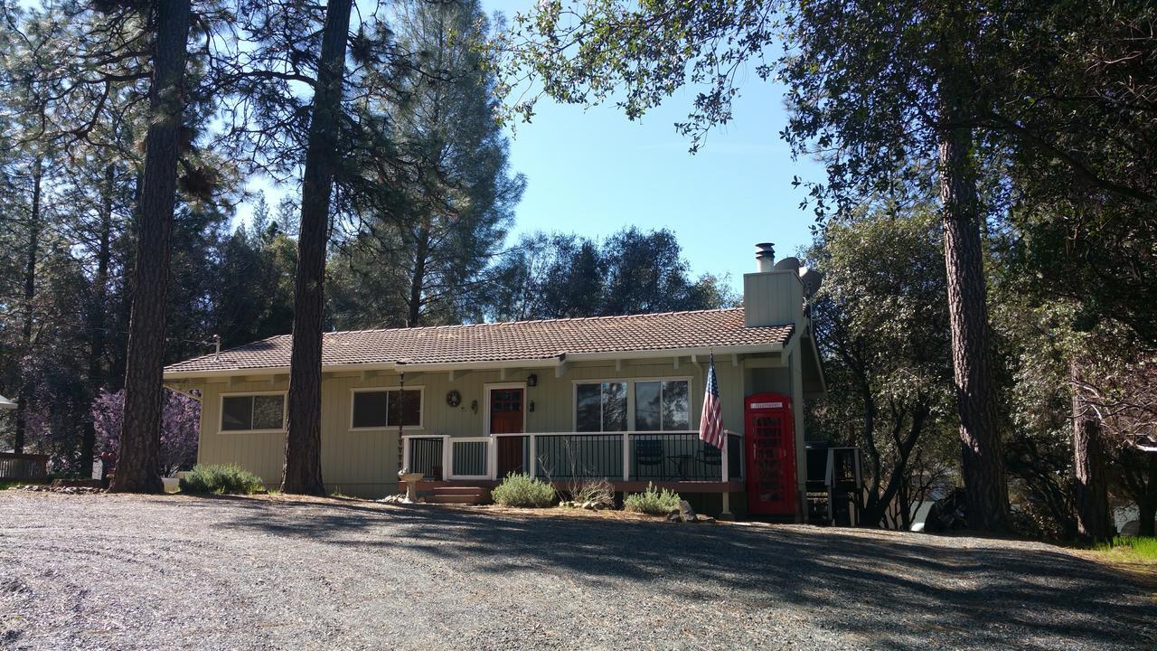 Lovely Mountain Lake Chalet By Yosemite: Equipped! Гровленд Екстер'єр фото