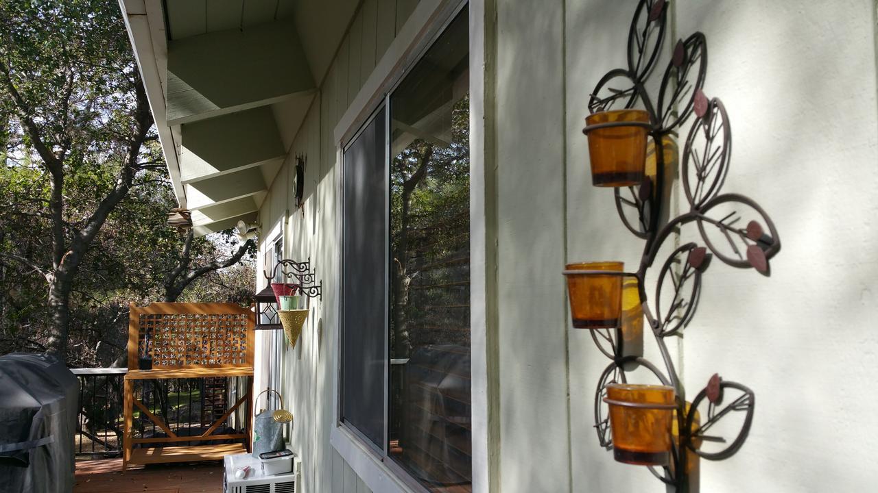 Lovely Mountain Lake Chalet By Yosemite: Equipped! Гровленд Екстер'єр фото