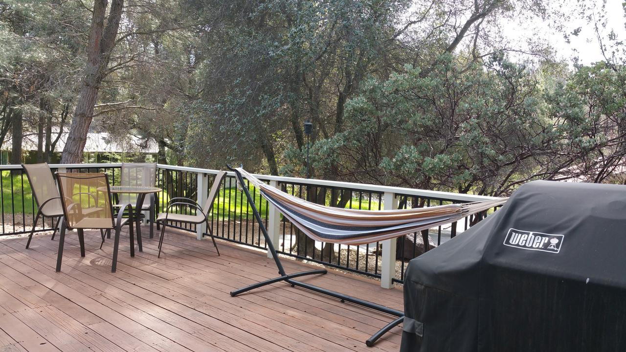 Lovely Mountain Lake Chalet By Yosemite: Equipped! Гровленд Екстер'єр фото