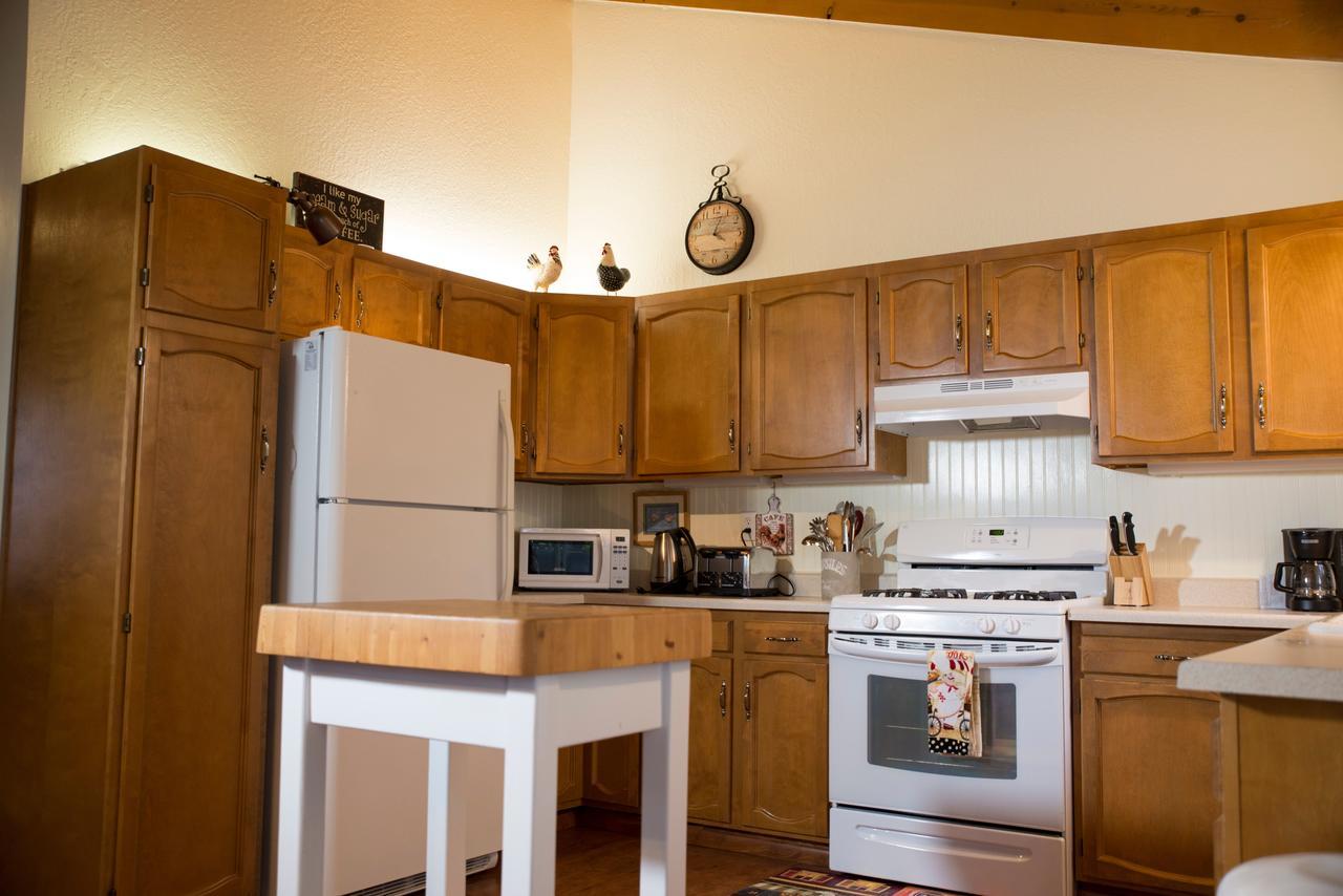 Lovely Mountain Lake Chalet By Yosemite: Equipped! Гровленд Екстер'єр фото