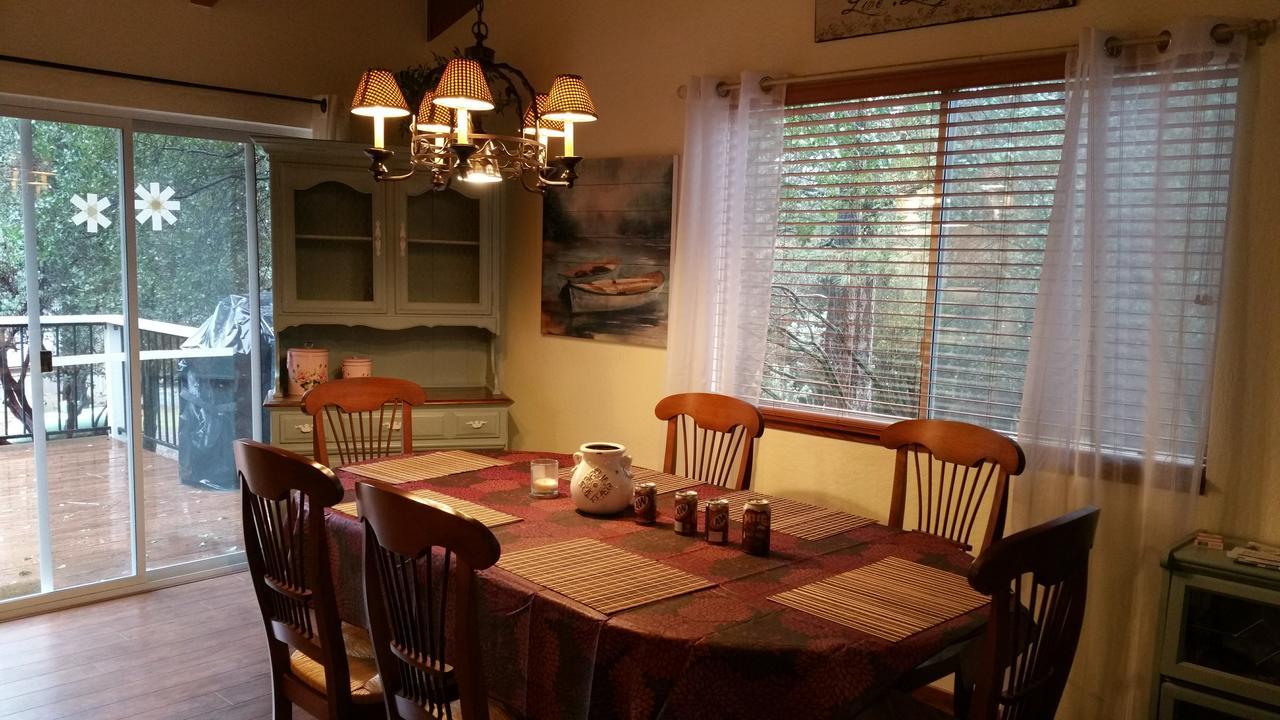 Lovely Mountain Lake Chalet By Yosemite: Equipped! Гровленд Екстер'єр фото